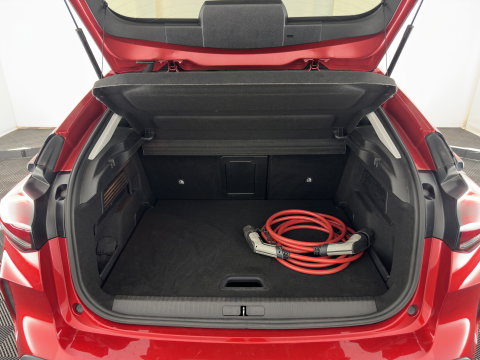 Citroën Ë-C4 Shine Pack Business 50 kWh [3-Fase-11kW] (INCL-BTW) *HEAD-UP | LEATHER | FULL-LED | ADAPTIVE-CRUISE | DIGI-COCKPIT | BLIND-SPOT | HEATED-COMFORTSEATS | KEYLESS | DAB+ | NAVI-FULLMAP | ECC | LANE-ASSIST | PDC | CRUISE | 18''ALU*