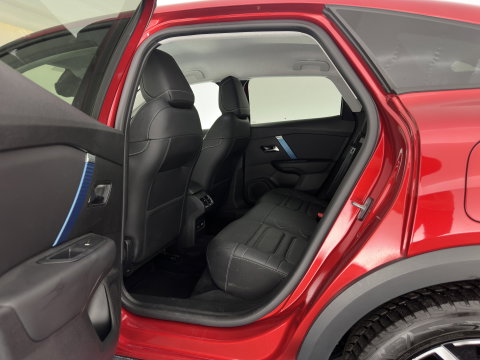 Citroën Ë-C4 Shine Pack Business 50 kWh [3-Fase-11kW] (INCL-BTW) *HEAD-UP | LEATHER | FULL-LED | ADAPTIVE-CRUISE | DIGI-COCKPIT | BLIND-SPOT | HEATED-COMFORTSEATS | KEYLESS | DAB+ | NAVI-FULLMAP | ECC | LANE-ASSIST | PDC | CRUISE | 18''ALU*