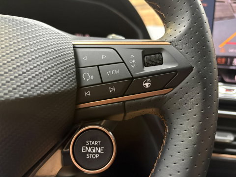 CUPRA Formentor 1.5 TSI e-Hybrid Business Black-line 360 camera