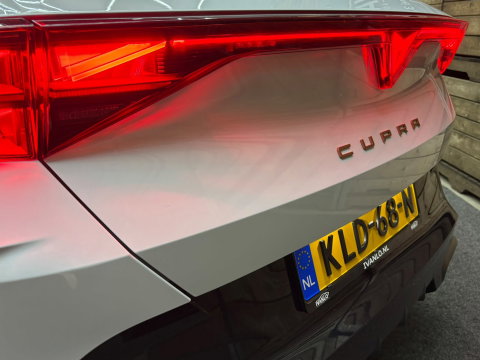 CUPRA Formentor 1.5 TSI e-Hybrid Business Black-line 360 camera