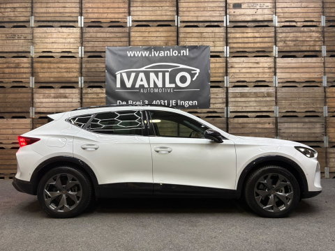 CUPRA Formentor 1.5 TSI e-Hybrid Business Black-line 360 camera