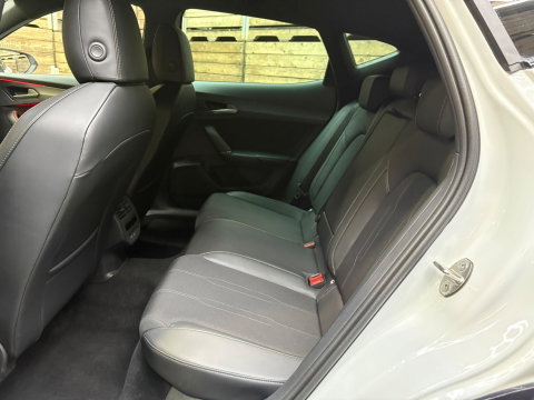 CUPRA Formentor 1.5 TSI e-Hybrid Business Black-line 360 camera