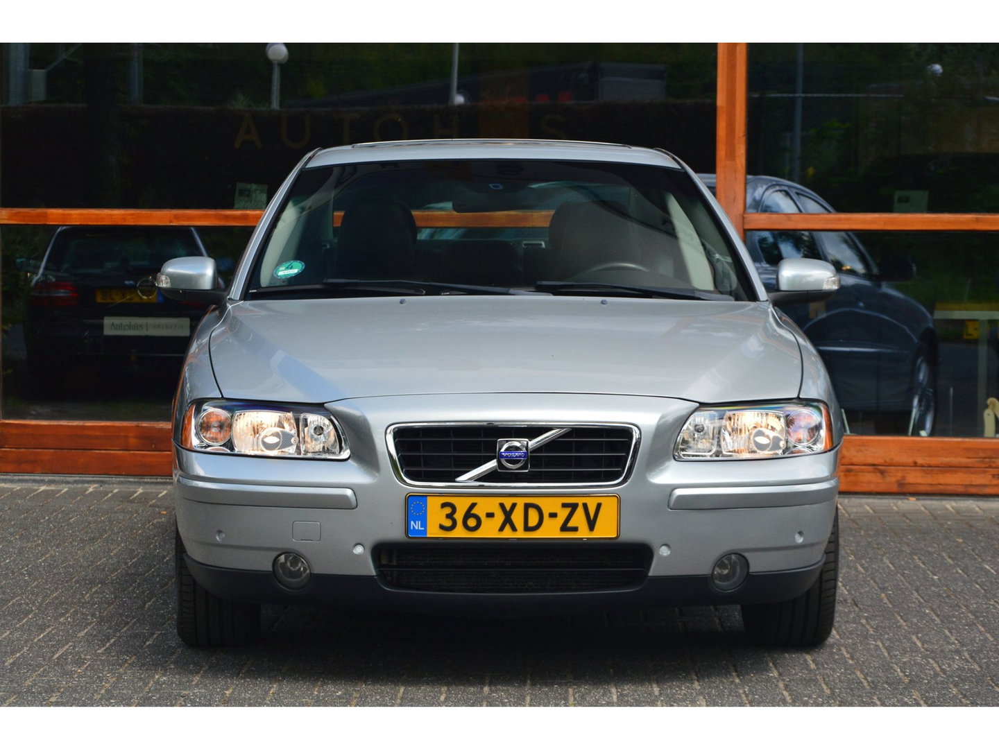 Volvo S60 2.0T Summum | Panoramdak | Perfect onderhouden | Benzine/LPG | Leer | Automaat | Cruise |