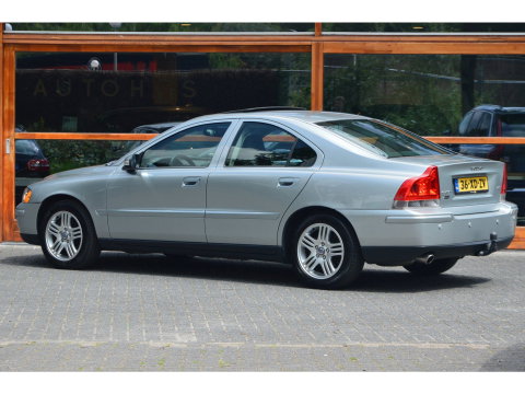 Volvo S60 2.0T Summum | Panoramdak | Perfect onderhouden | Benzine/LPG | Leer | Automaat | Cruise |