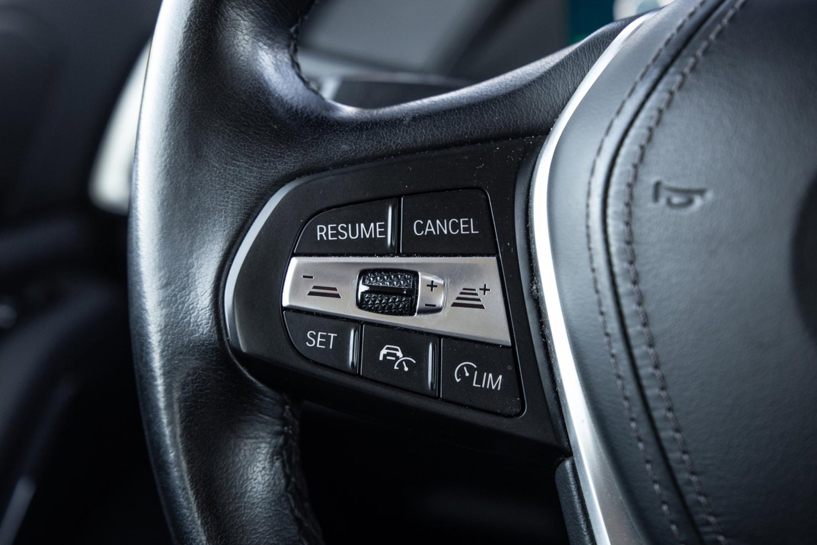 BMW X5 xDrive45e Executive CARPLAY / CAMERA / DEALER ONDERHOUDEN / ZWART LEER / STOELVERWARMING / TREKHAAK
