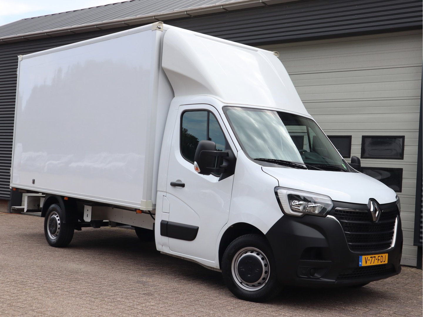 Renault Master T35 2.3 dCi 145 pk Bakwagen - A.Deuren - NL Auto