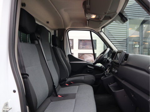 Renault Master T35 2.3 dCi 145 pk Bakwagen - A.Deuren - NL Auto