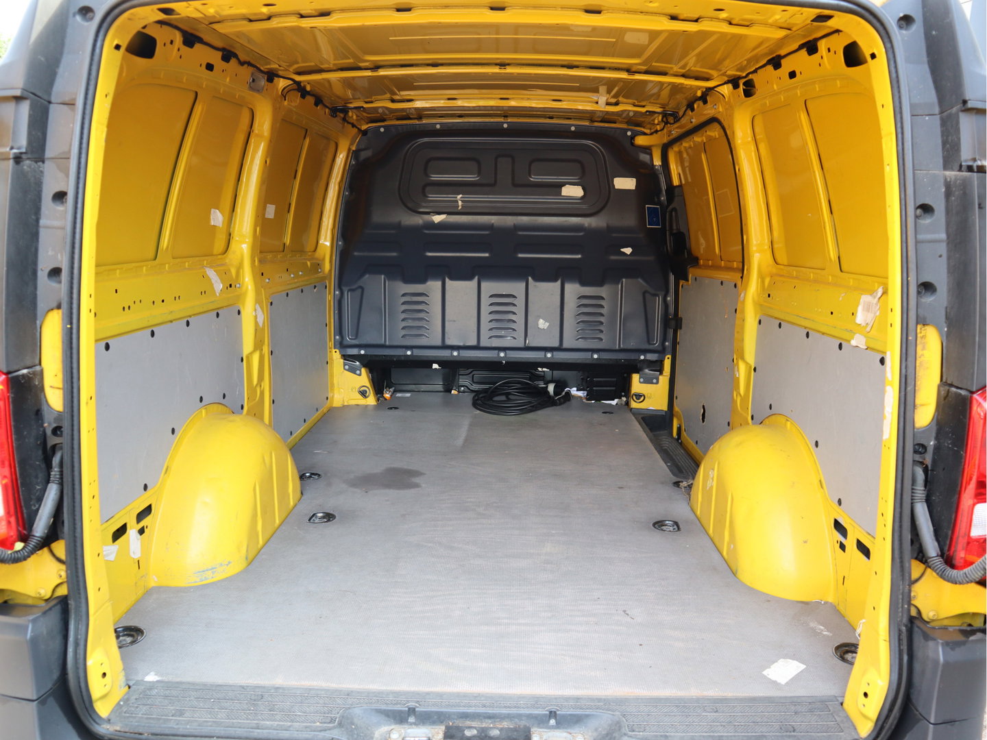 Mercedes-Benz eVito 41 kWh Lang L2 - Batterie störung - Airco - MBUX