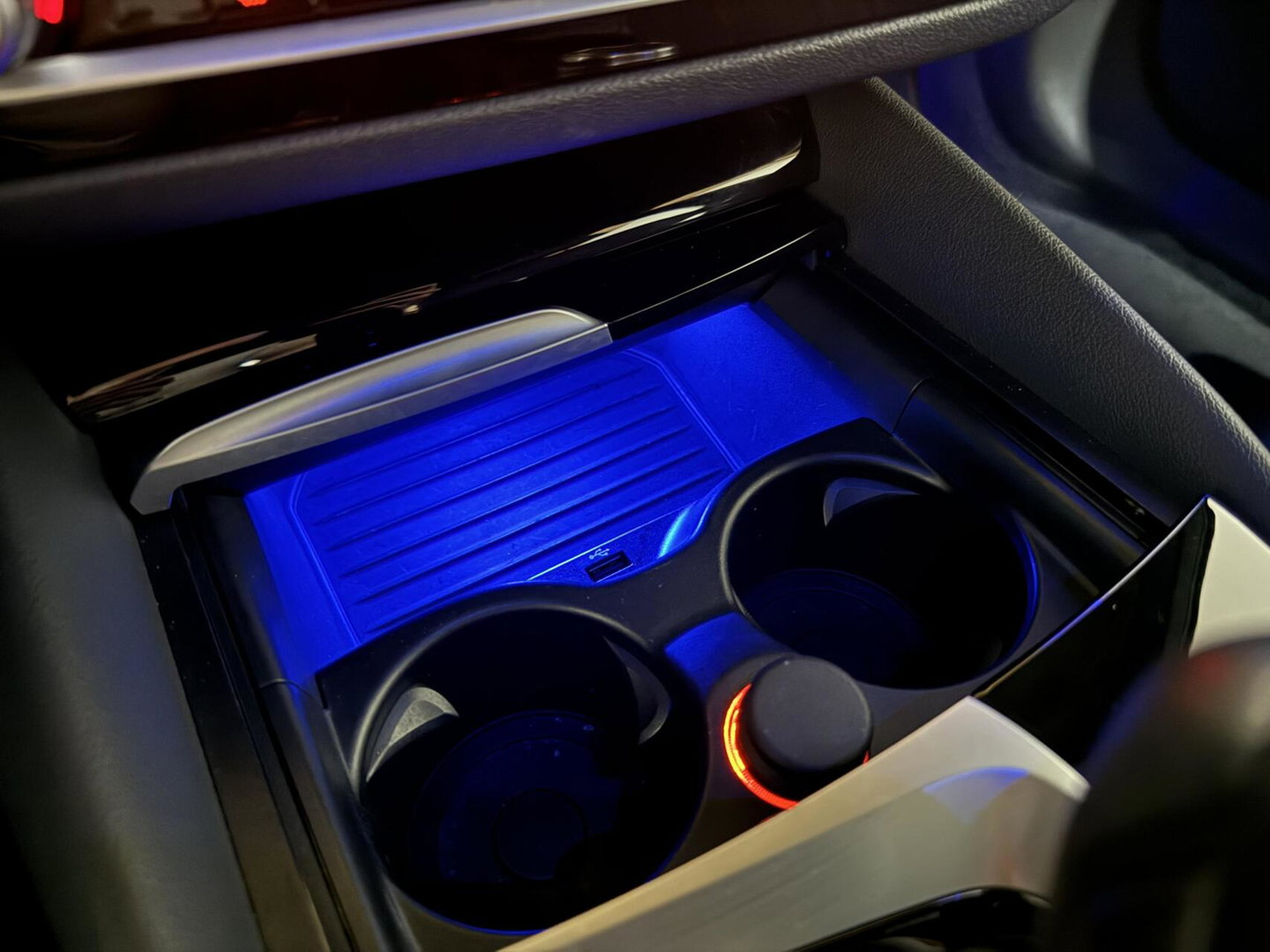 BMW 5 Serie 530e iPerformance M-Sport Leer Sfeer CarPlay Memory