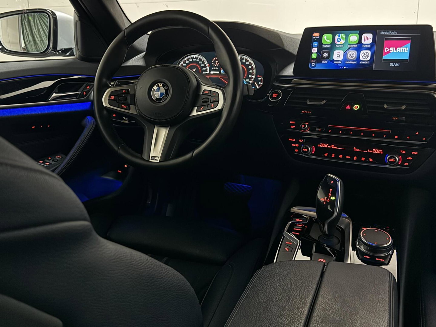 BMW 5 Serie 530e iPerformance M-Sport Leer Sfeer CarPlay Memory
