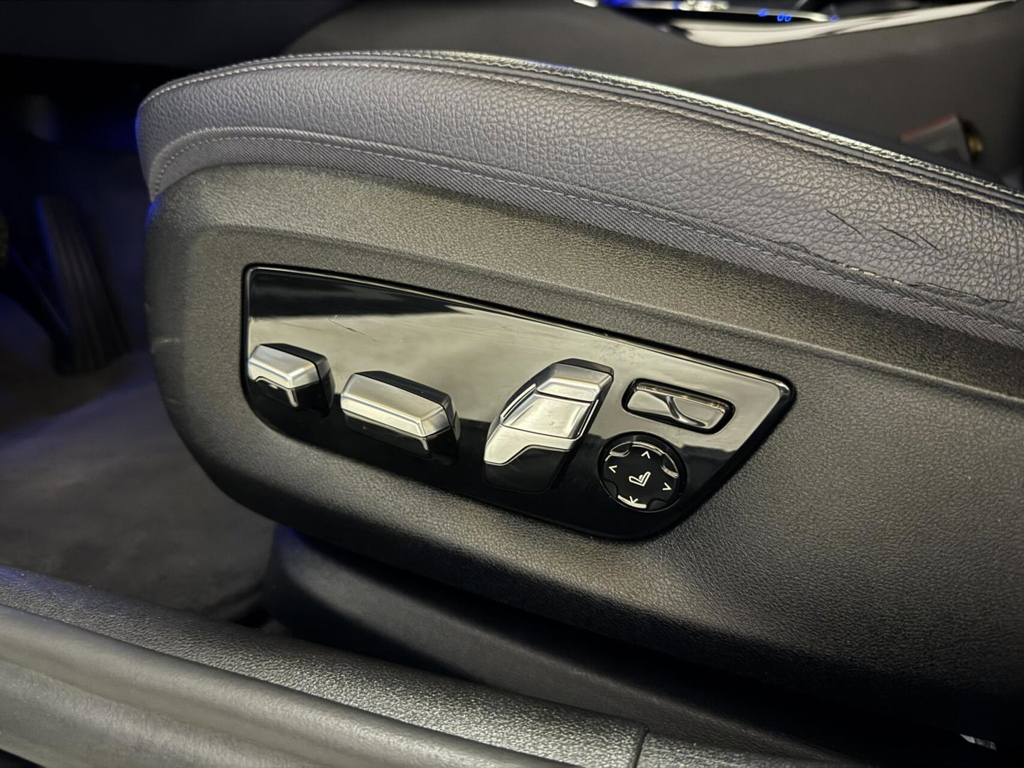 BMW 5 Serie 530e iPerformance M-Sport Leer Sfeer CarPlay Memory