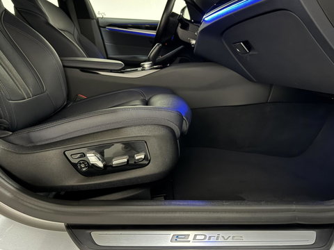 BMW 5 Serie 530e iPerformance M-Sport Leer Sfeer CarPlay Memory