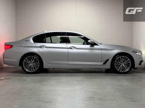 BMW 5 Serie 530e iPerformance M-Sport Leer Sfeer CarPlay Memory