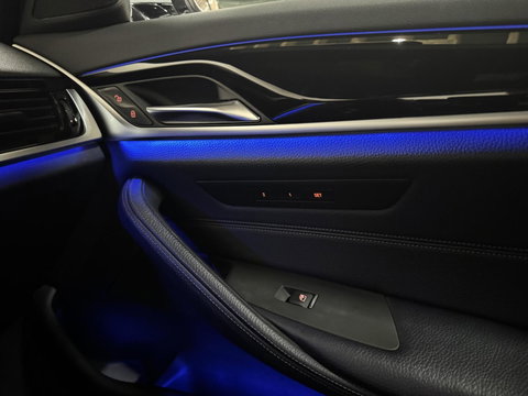 BMW 5 Serie 530e iPerformance M-Sport Leer Sfeer CarPlay Memory