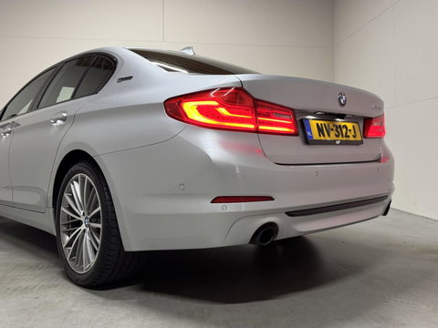 BMW 5 Serie 530e iPerformance M-Sport Leer Sfeer CarPlay Memory