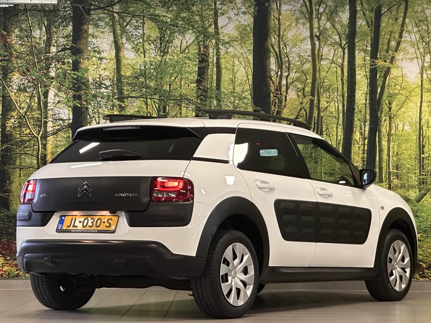 Citroën C4 Cactus 1.2 PureTech Business | Automaat | Origneel Nederlands | Achteruitrijcamera | Cruise Control | Parkeersensoren Achter | Bluetooth | Isofix | Navigatie