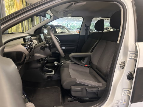Citroën C4 Cactus 1.2 PureTech Business | Automaat | Origneel Nederlands | Achteruitrijcamera | Cruise Control | Parkeersensoren Achter | Bluetooth | Isofix | Navigatie