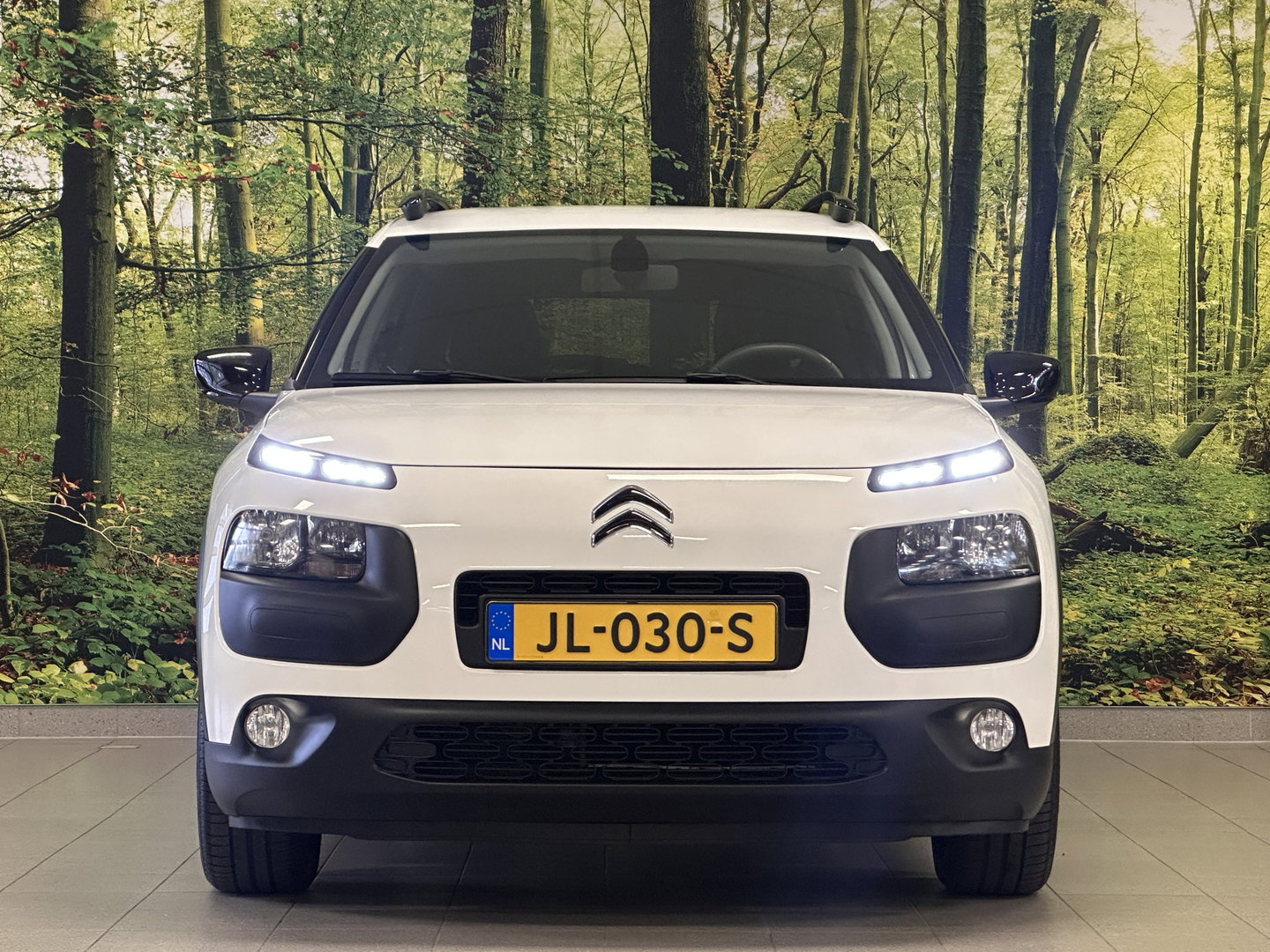 Citroën C4 Cactus 1.2 PureTech Business | Automaat | Origneel Nederlands | Achteruitrijcamera | Cruise Control | Parkeersensoren Achter | Bluetooth | Isofix | Navigatie