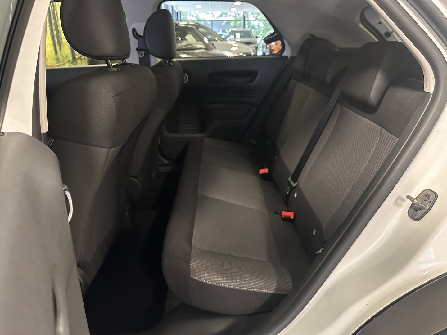 Citroën C4 Cactus 1.2 PureTech Business | Automaat | Origneel Nederlands | Achteruitrijcamera | Cruise Control | Parkeersensoren Achter | Bluetooth | Isofix | Navigatie