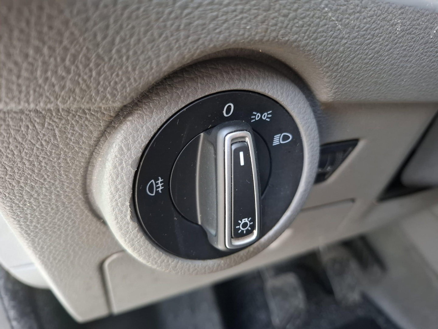 Volkswagen Transporter 2.0 TDI L2H1 30 Comfortline CARPLAY / L2H1 / CRUISE CONTROLE / AIRCO / EURO 6