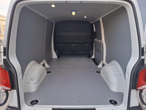 Volkswagen Transporter 2.0 TDI L2H1 30 Comfortline CARPLAY / L2H1 / CRUISE CONTROLE / AIRCO / EURO 6