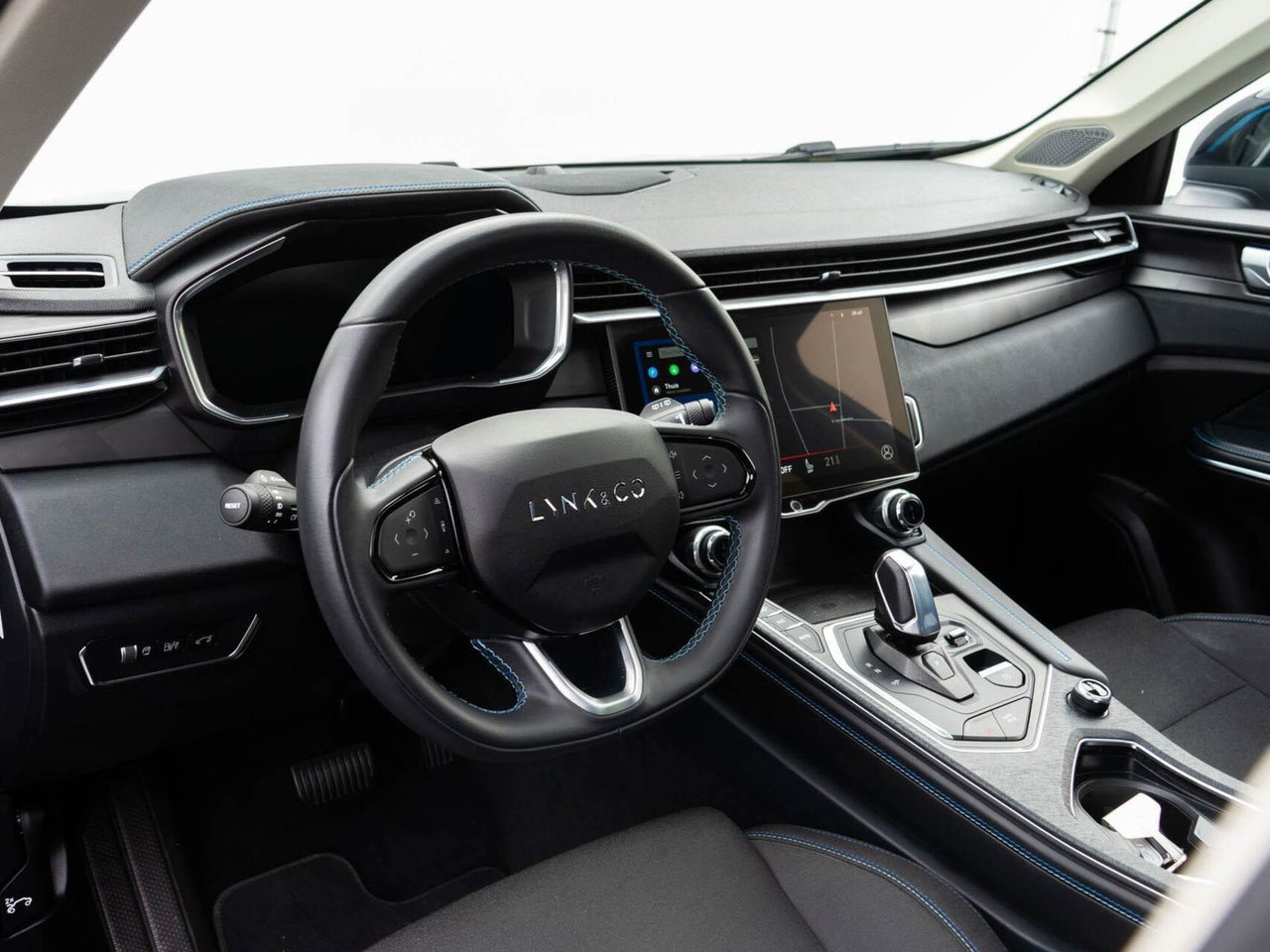 Lynk & Co 01