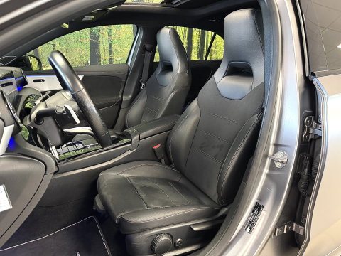 Mercedes-Benz A-Klasse 250 e Premium Plus | Grafietgrijs Mango | Burmester | Panorama dak | Head-Up Display | 360° Camera | Multibeam Led | Sfeerverlichting | Trekhaak | Apple Carplay | Android Auto |