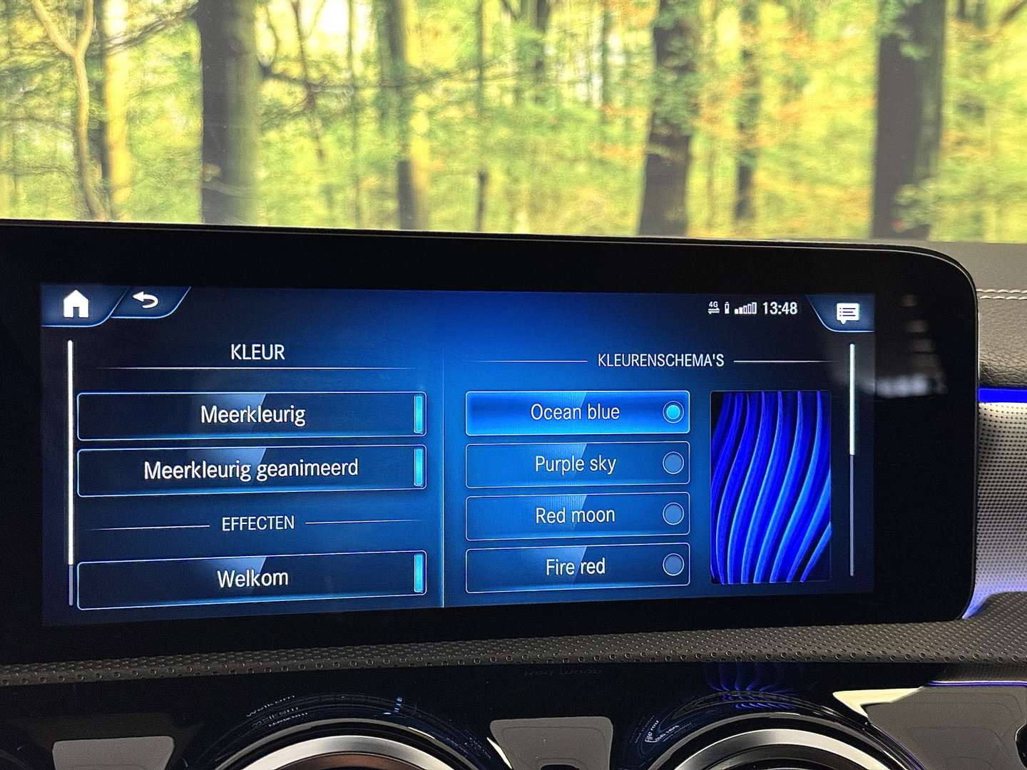 Mercedes-Benz A-Klasse 250 e Premium Plus | Grafietgrijs Mango | Burmester | Panorama dak | Head-Up Display | 360° Camera | Multibeam Led | Sfeerverlichting | Trekhaak | Apple Carplay | Android Auto |