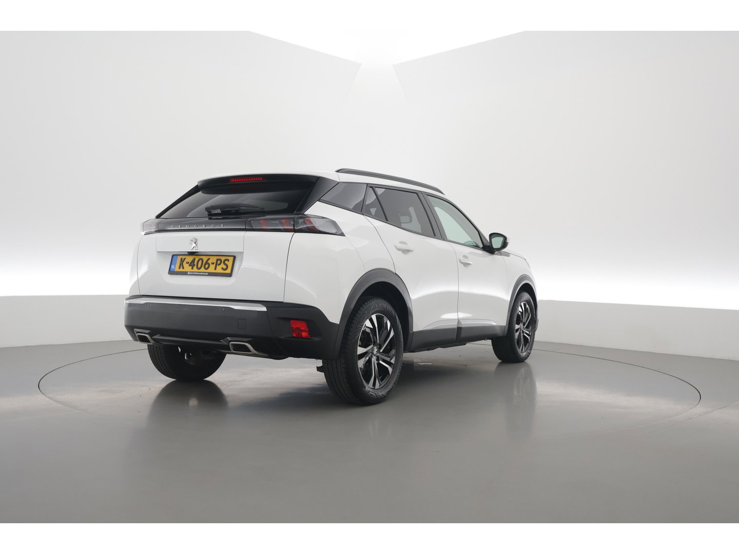 Peugeot 2008 1.2 PureTech Blue Lease Allure | Cruise Control | Camera | Navi | Stoelverw. | DAB | Android Auto | 17'' | PDC+A