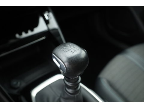 Peugeot 2008 1.2 PureTech Blue Lease Allure | Cruise Control | Camera | Navi | Stoelverw. | DAB | Android Auto | 17'' | PDC+A