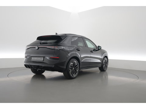Volkswagen T-Roc 1.5 eTsi R-Line First Edition | Dig. Cockpit | IQ Light | Pano | Adapt. Cruise | Trekhaak | Head-up | Harman Kardon | Keyless | 360cam | Stoel- Stuurverw.