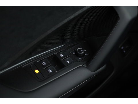 Volkswagen Tiguan 1.5 eHybrid R-Line Black Style 272pk Nieuw | Stoelventi. | Memory | Pano | 360cam | Leder | Elek. Trekhaak | HUD | Adapt. Cruise | Massage |