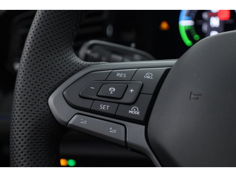 Volkswagen Tiguan 1.5 eHybrid R-Line Black Style 272pk Nieuw | Stoelventi. | Memory | Pano | 360cam | Leder | Elek. Trekhaak | HUD | Adapt. Cruise | Massage |