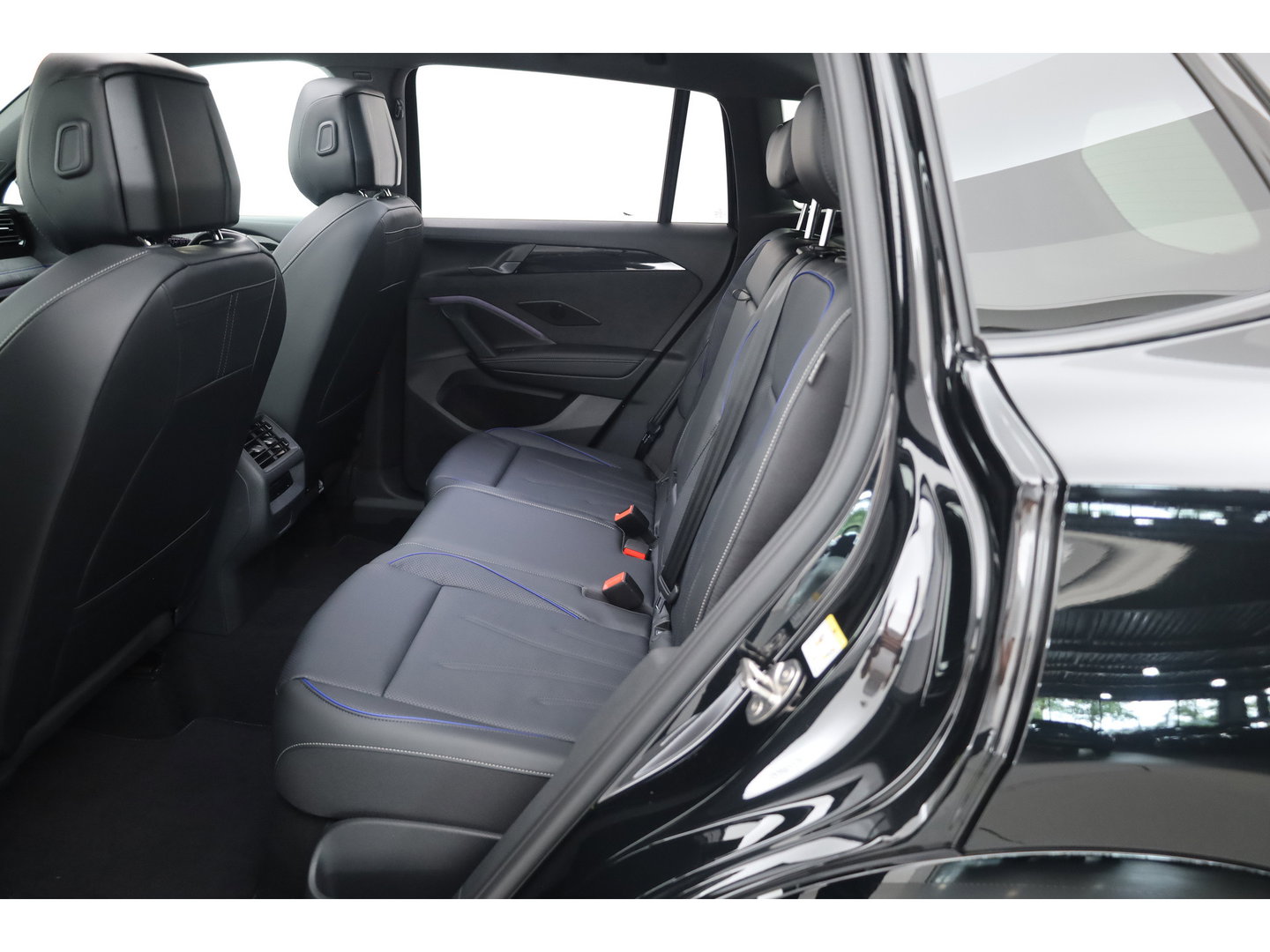 Volkswagen Tiguan 1.5 eHybrid R-Line Black Style 272pk Nieuw | Stoelventi. | Memory | Pano | 360cam | Leder | Elek. Trekhaak | HUD | Adapt. Cruise | Massage |