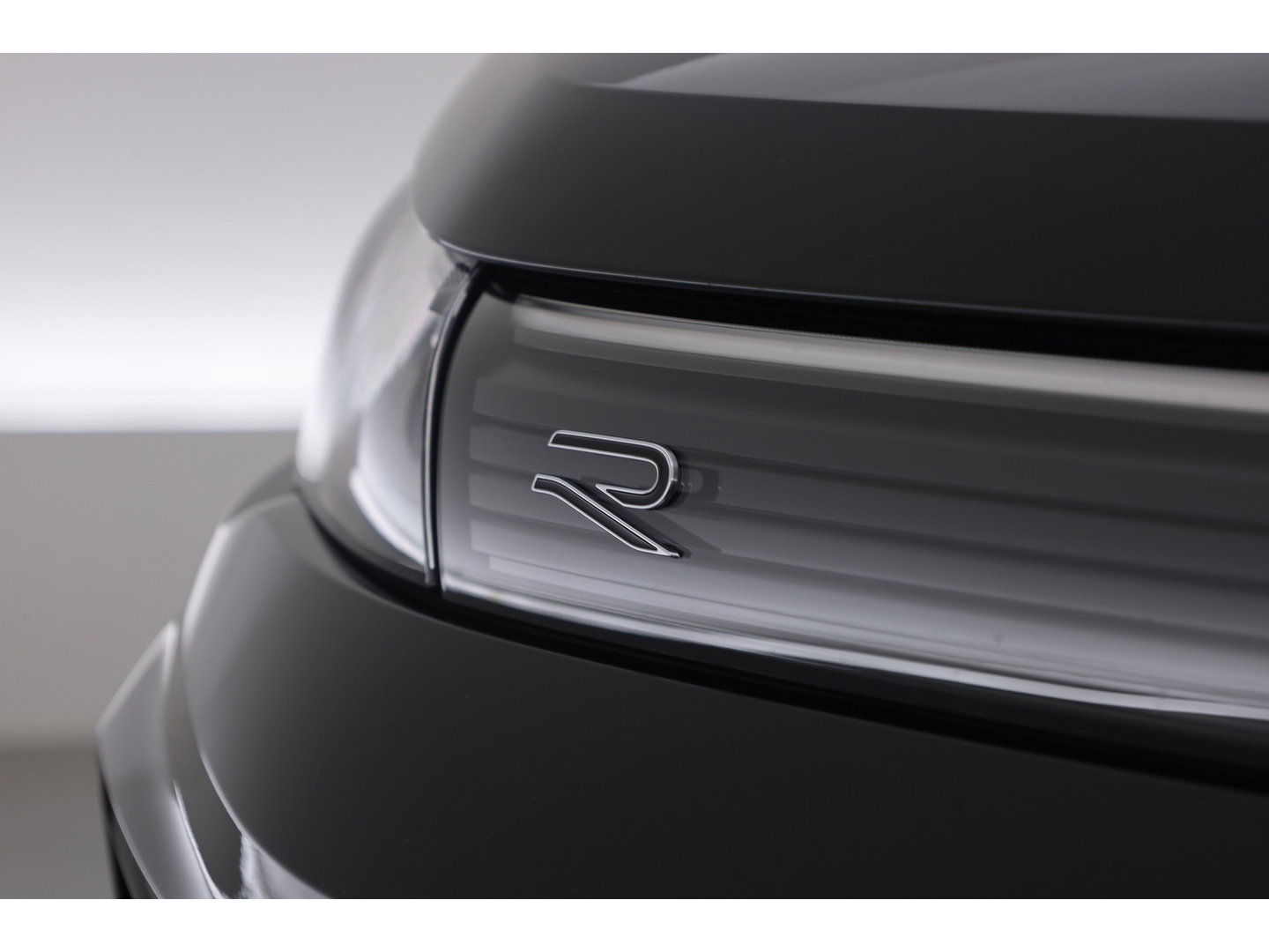 Volkswagen Tiguan 1.5 eHybrid R-Line Black Style 272pk Nieuw | Stoelventi. | Memory | Pano | 360cam | Leder | Elek. Trekhaak | HUD | Adapt. Cruise | Massage |