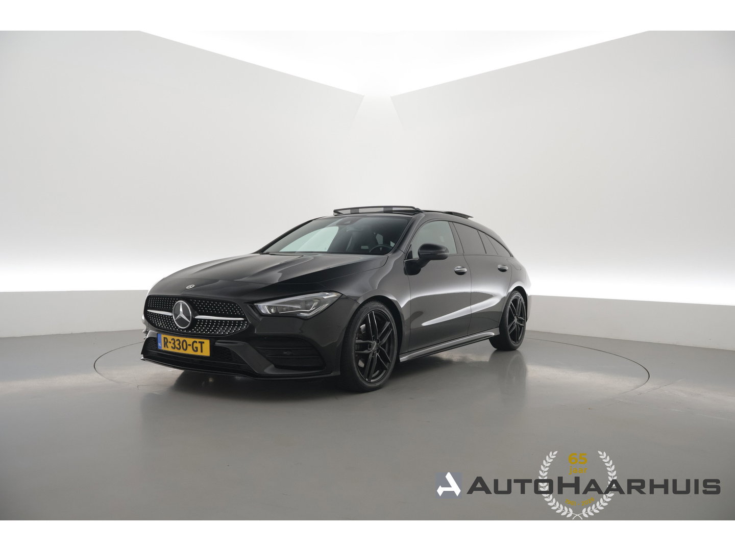 Mercedes-Benz CLA-Klasse Shooting Brake 180 Business Solution AMG | AMG-Styling | Matrix Led | CarPlay | Burmester | Stoelverw. | Panoramadak | DAB