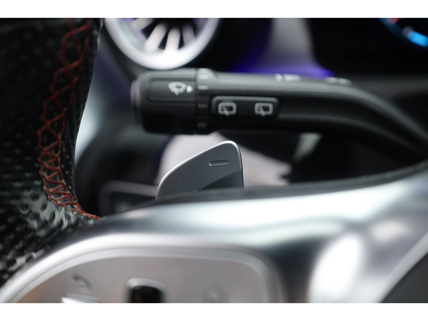 Mercedes-Benz CLA-Klasse Shooting Brake 180 Business Solution AMG | AMG-Styling | Matrix Led | CarPlay | Burmester | Stoelverw. | Panoramadak | DAB
