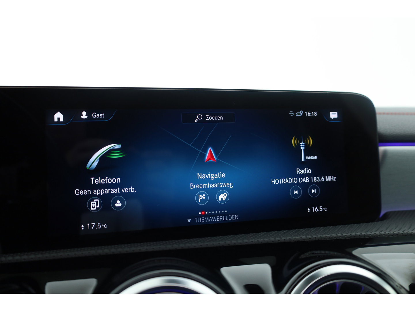 Mercedes-Benz CLA-Klasse Shooting Brake 180 Business Solution AMG | AMG-Styling | Matrix Led | CarPlay | Burmester | Stoelverw. | Panoramadak | DAB
