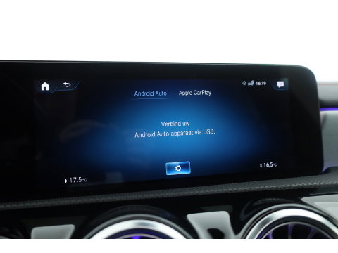 Mercedes-Benz CLA-Klasse Shooting Brake 180 Business Solution AMG | AMG-Styling | Matrix Led | CarPlay | Burmester | Stoelverw. | Panoramadak | DAB