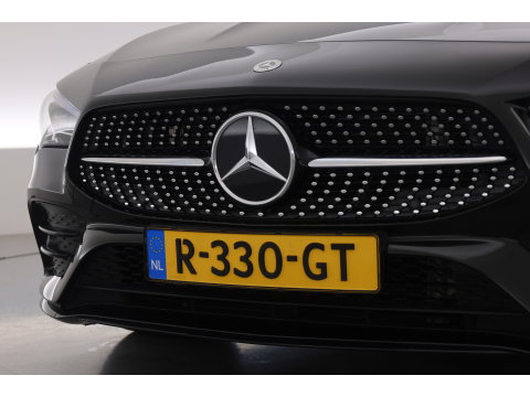 Mercedes-Benz CLA-Klasse Shooting Brake 180 Business Solution AMG | AMG-Styling | Matrix Led | CarPlay | Burmester | Stoelverw. | Panoramadak | DAB