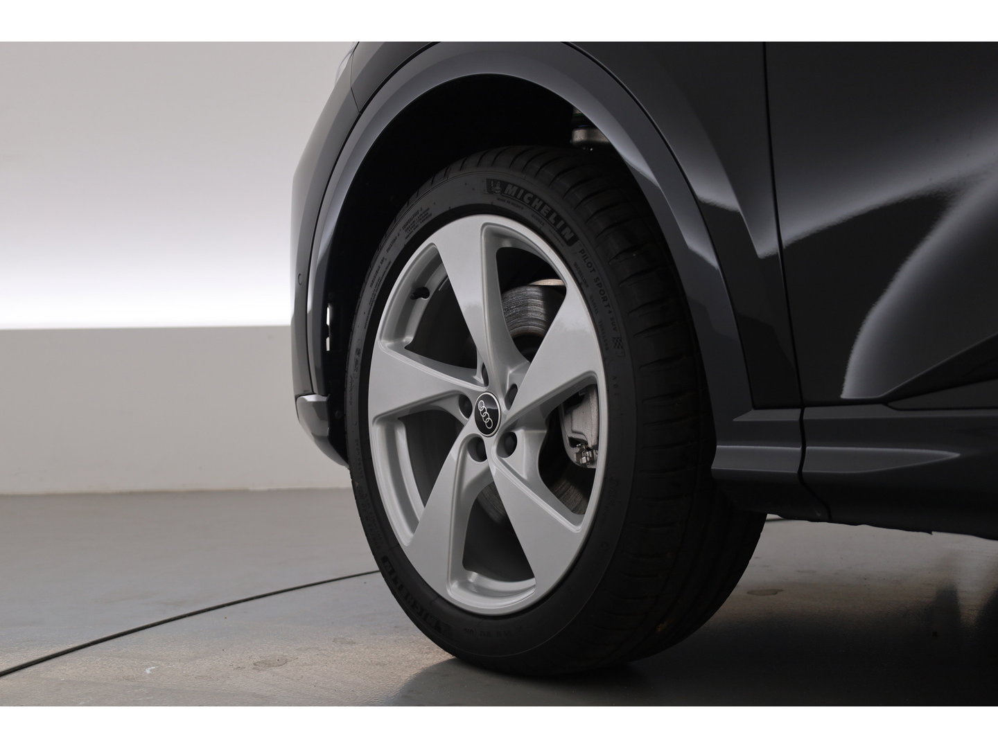 Audi Q5 2.0 TFSI e-hybrid quattro S edition | Dig. Cockpit | Trekhaak | Pano | 360cam | Adapt. Cruise | Memory | Leder | Keyless | Stoelverw. | Apple CarPlay