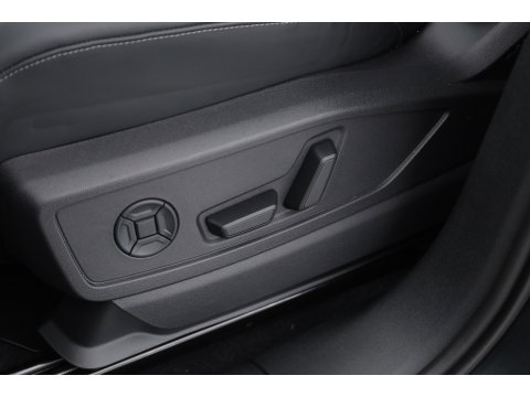 Audi Q5 2.0 TFSI e-hybrid quattro S edition | Dig. Cockpit | Trekhaak | Pano | 360cam | Adapt. Cruise | Memory | Leder | Keyless | Stoelverw. | Apple CarPlay
