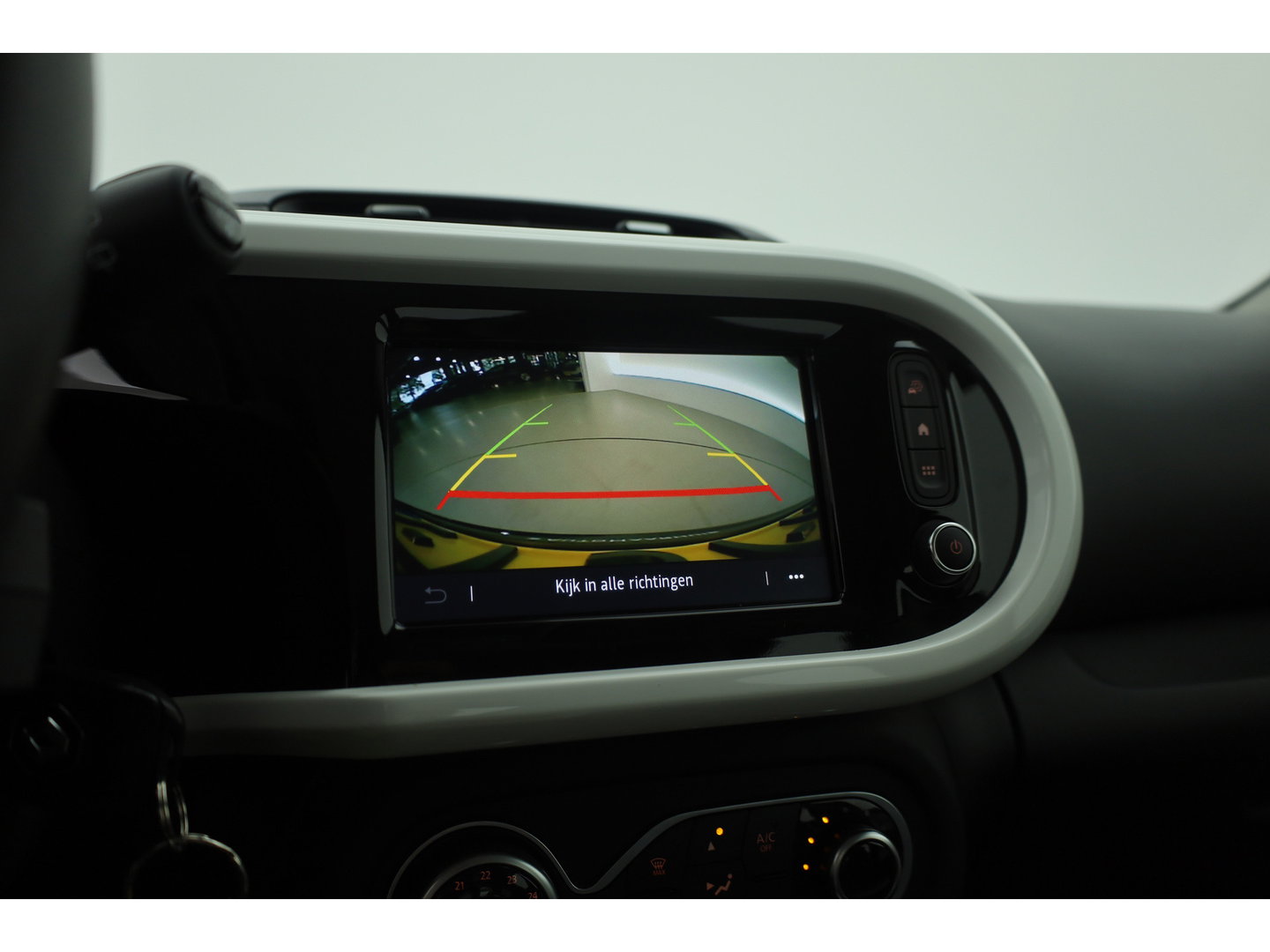 Renault Twingo Z.E. R80 Intens | SOH 96% | Camera | Apple CarPlay & Android Auto | Licht- Regensensor | DAB