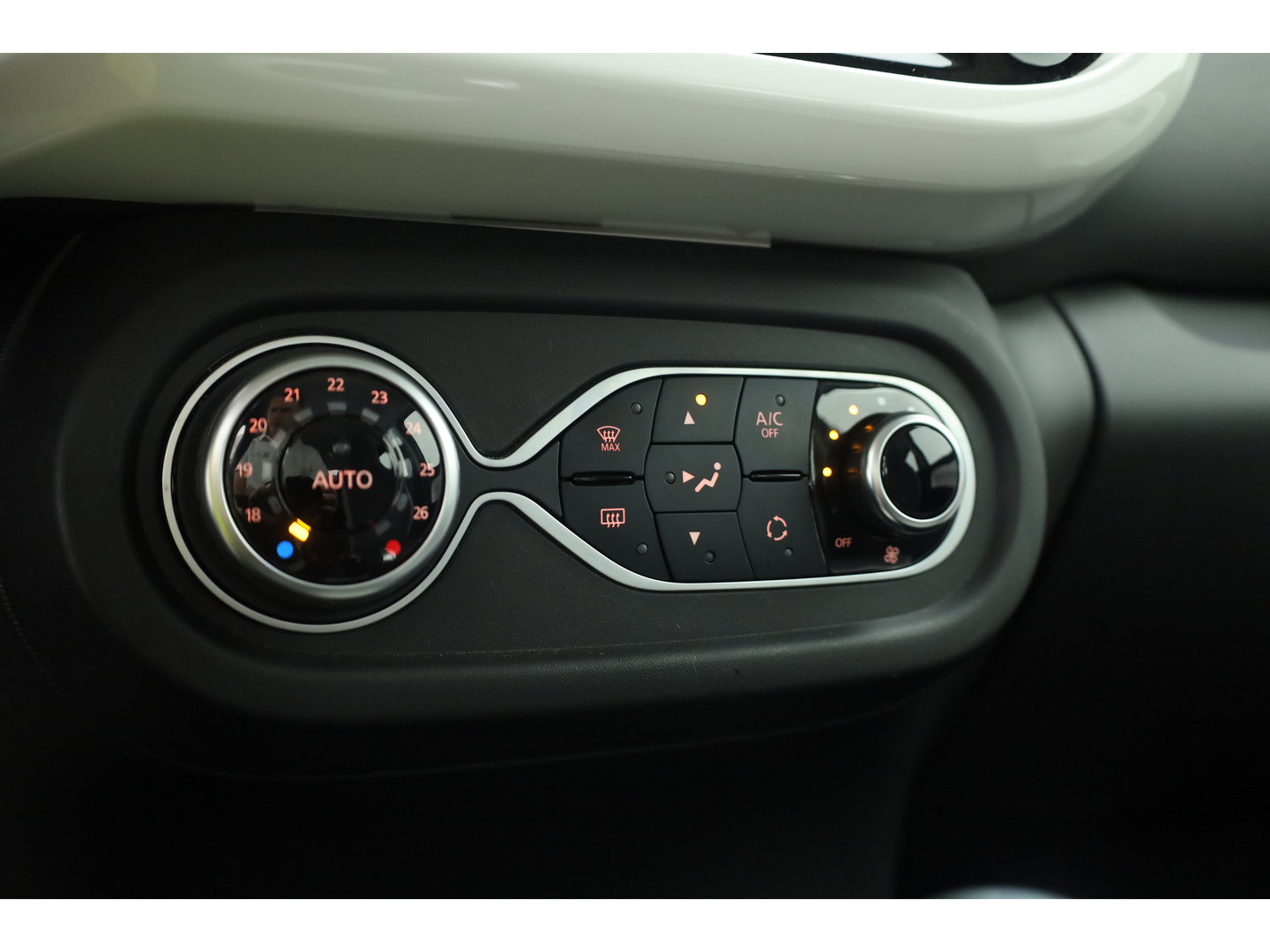Renault Twingo Z.E. R80 Intens | SOH 96% | Camera | Apple CarPlay & Android Auto | Licht- Regensensor | DAB