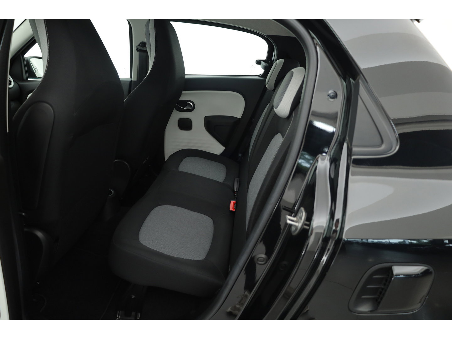 Renault Twingo Z.E. R80 Intens | SOH 96% | Camera | Apple CarPlay & Android Auto | Licht- Regensensor | DAB