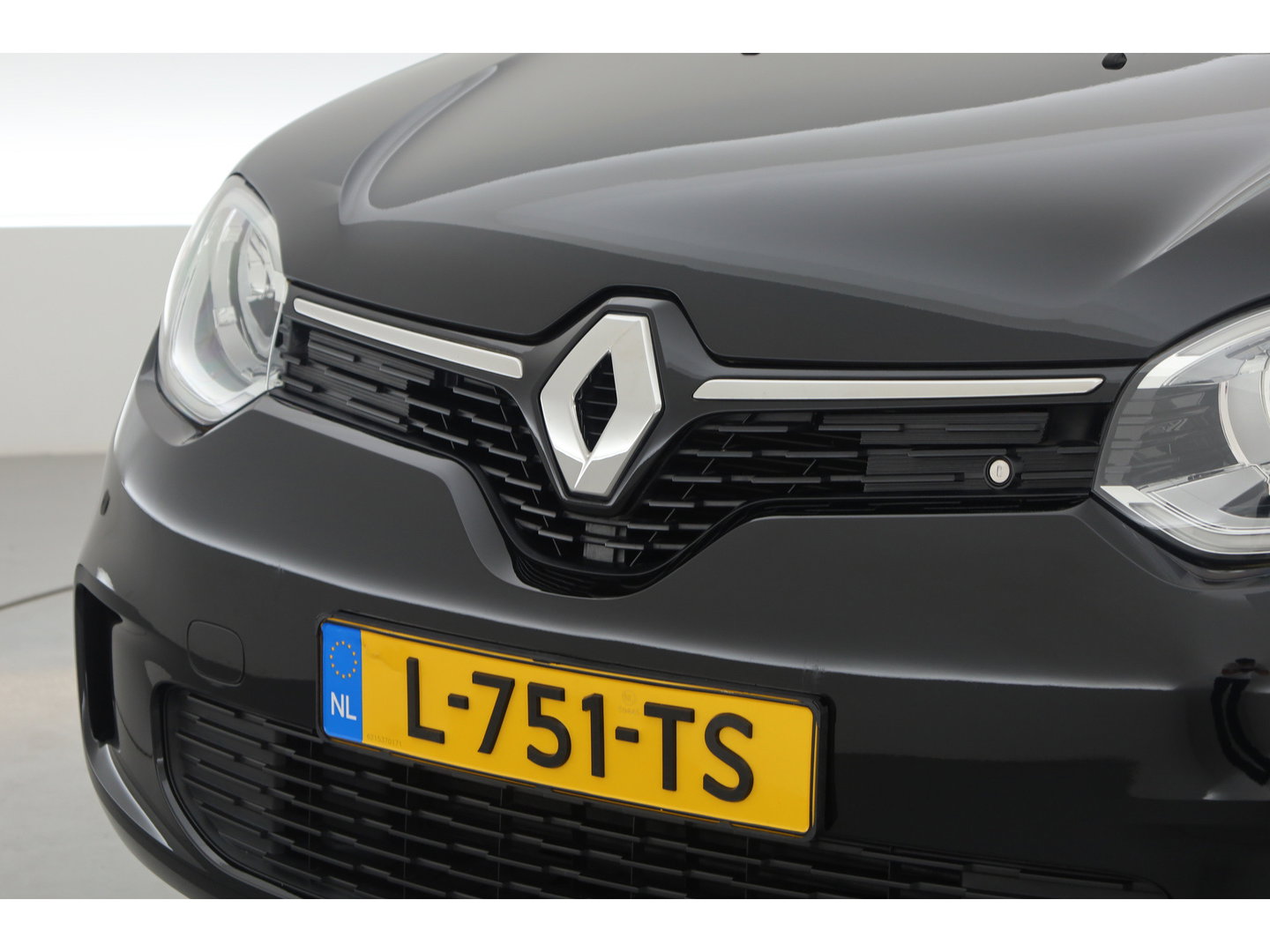Renault Twingo Z.E. R80 Intens | SOH 96% | Camera | Apple CarPlay & Android Auto | Licht- Regensensor | DAB