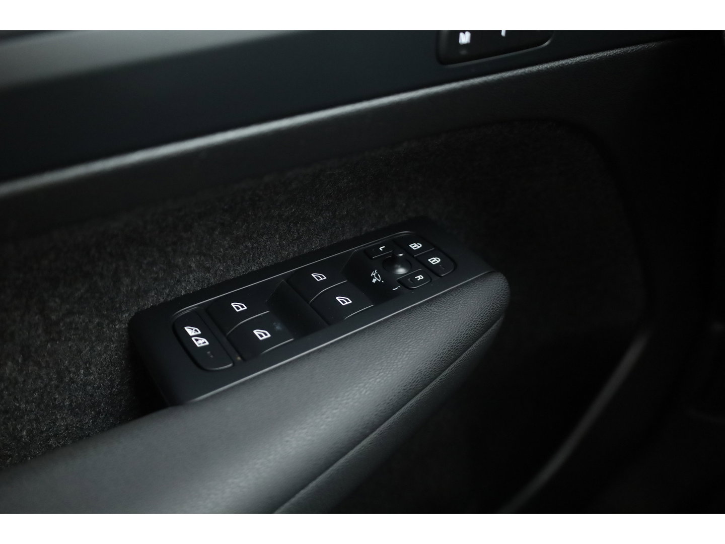Volvo C40 Recharge Plus 69 kWh | 92% | Pano | 360cam | Harman Kardon | Pilot Assist | Stoel- Stuurverw. | Keyless |