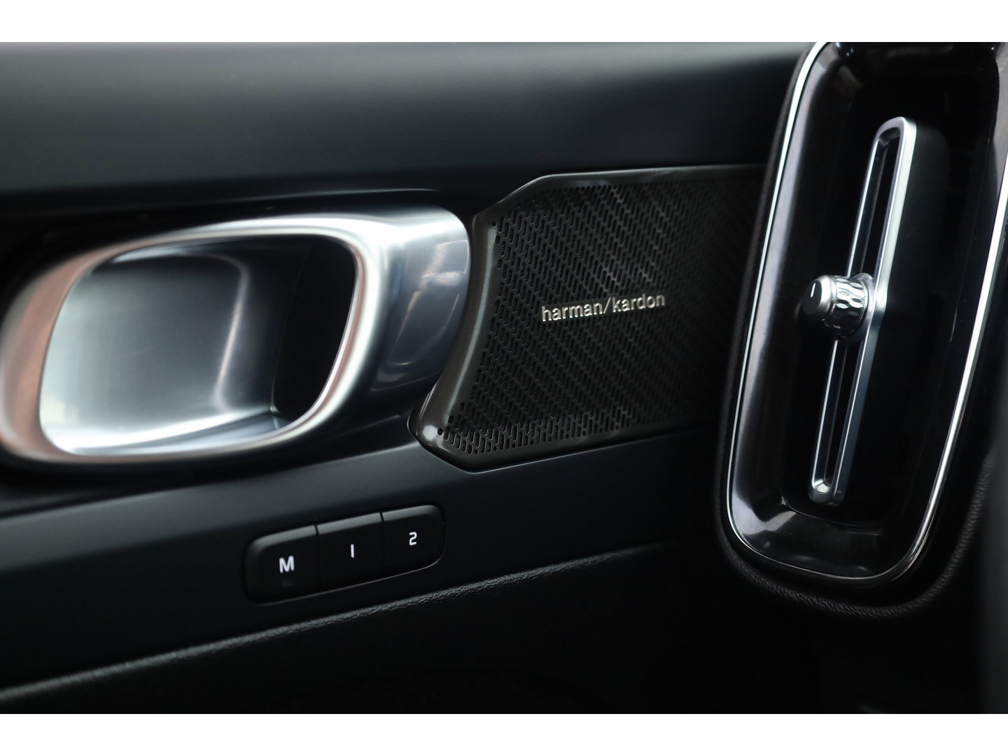 Volvo C40 Recharge Plus 69 kWh | 92% | Pano | 360cam | Harman Kardon | Pilot Assist | Stoel- Stuurverw. | Keyless |