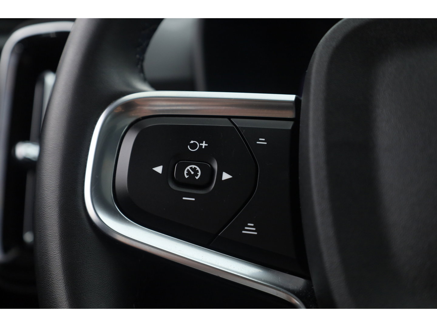 Volvo C40 Recharge Plus 69 kWh | 92% | Pano | 360cam | Harman Kardon | Pilot Assist | Stoel- Stuurverw. | Keyless |