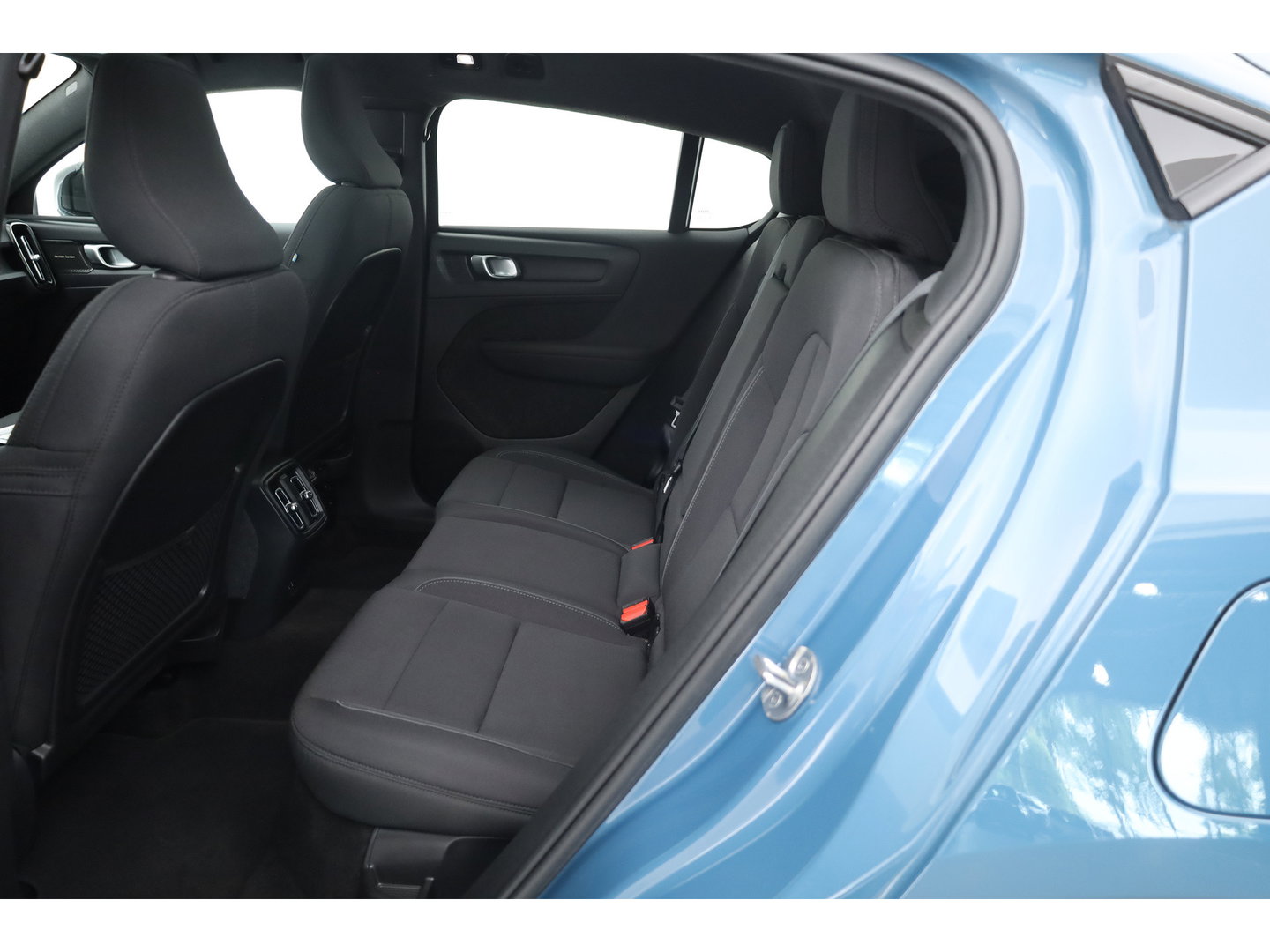 Volvo C40 Recharge Plus 69 kWh | 92% | Pano | 360cam | Harman Kardon | Pilot Assist | Stoel- Stuurverw. | Keyless |